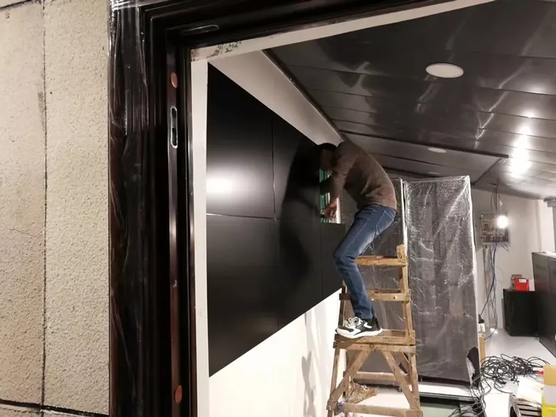 企业液晶拼接屏安装